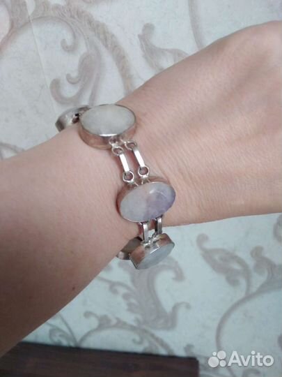 Серебряный браслет с натуральными камнями