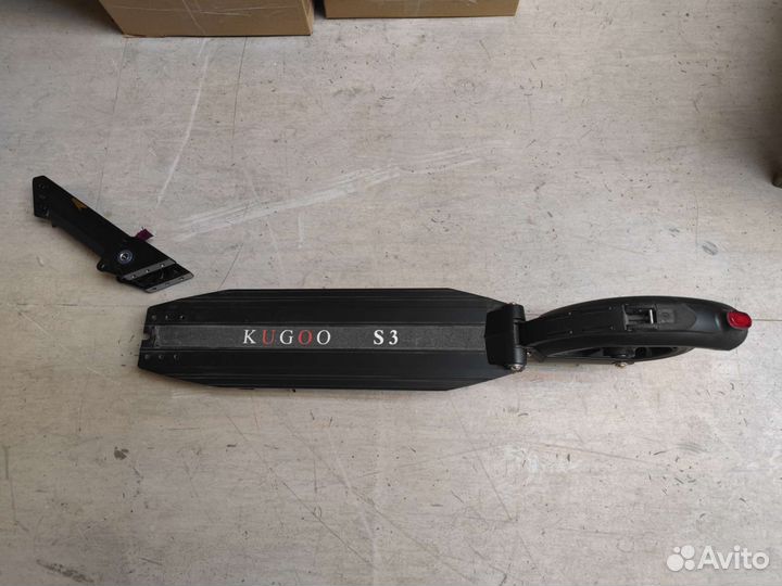 Вся задняя часть от самоката kugoo s3