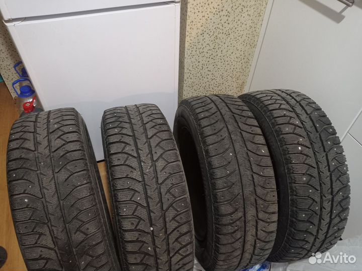 Продам диски с резиной зимней р 15 Форд фокус 3