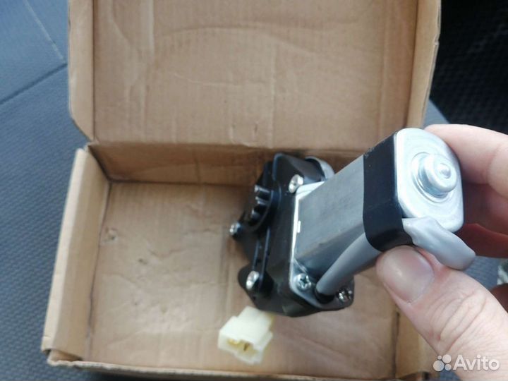 Моторчик стеклоподъемника на мазда титан 24 v