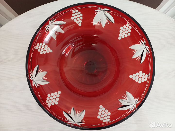 Ваза для фруктов Виноград, цветной хрусталь