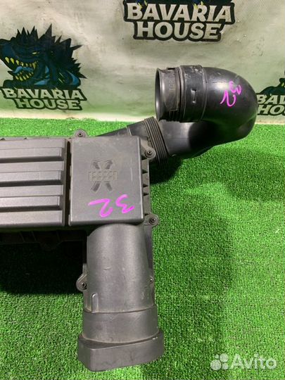 Корпус воздушного фильтра Volkswagen Passat B6 CDA