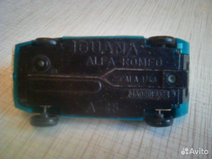 Моделька Игуана альфа-ромео А-45