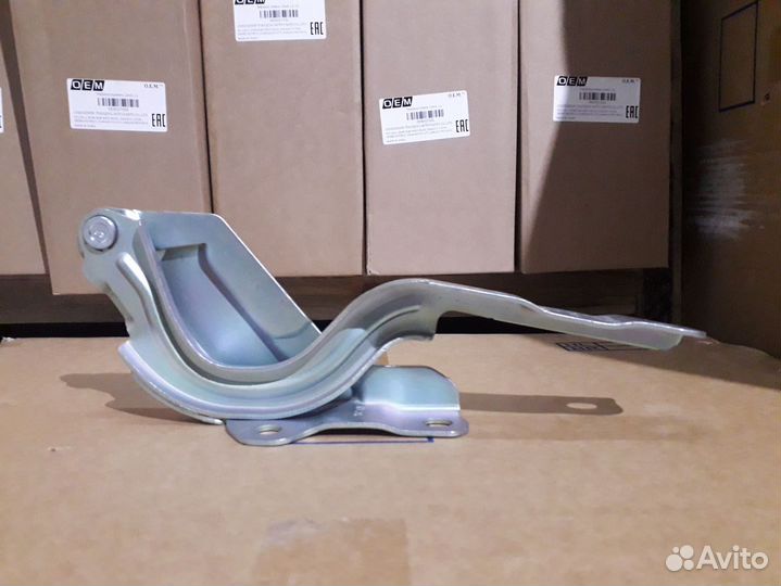 Петля капота левая Хендай Солярис