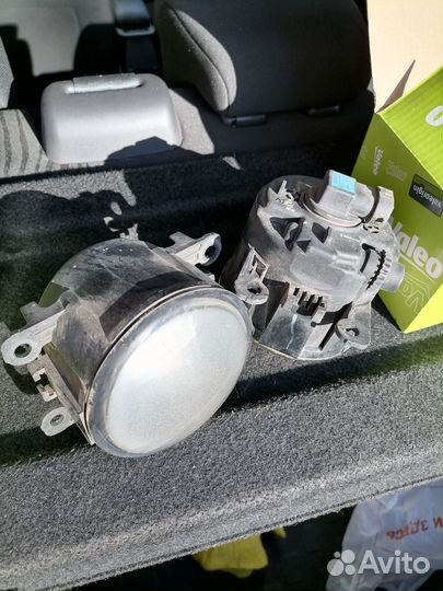 Противотумановые фары Suzuki Swift SX4 Ford Focus