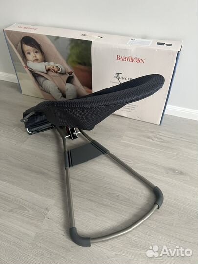 Шезлонг babybjorn air mesh антрацитовый