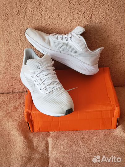 Кроссовки Nike 44р