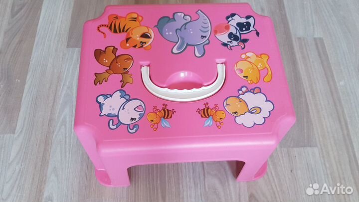 Детский табурет - подставка с ручкой
