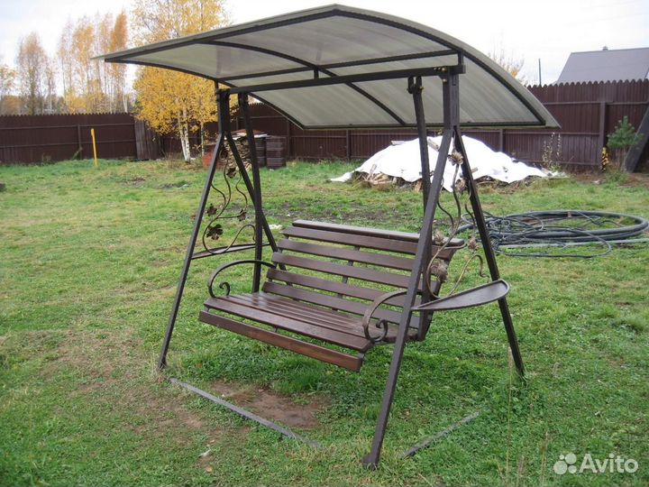 Садовые качели новые