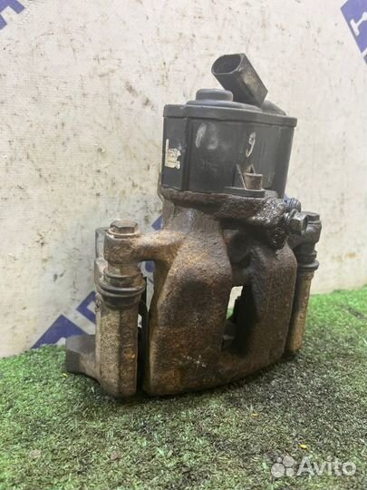 Суппорт задний левый Volkswagen Tiguan кроссовер