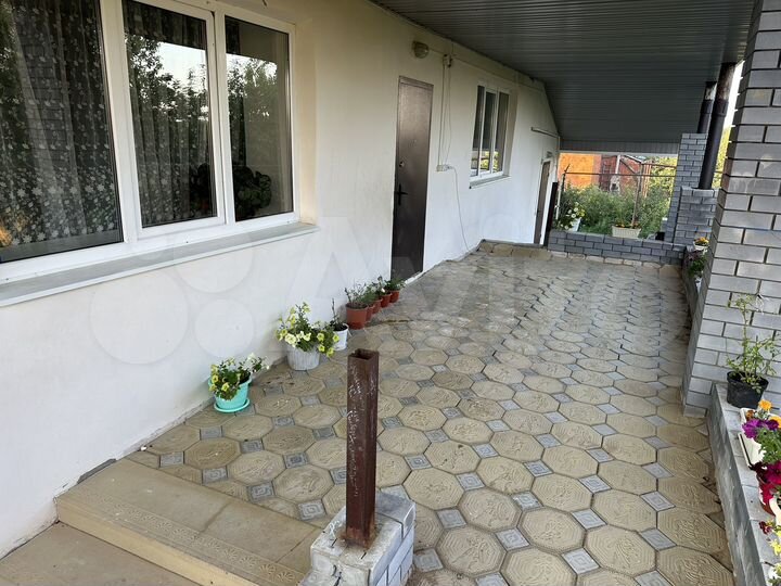 Дом 300 м² на участке 10 сот.