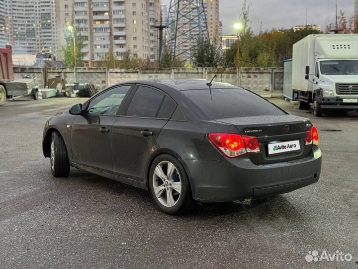 Chevrolet Cruze 1.6 AT, 2009, 220 000 км