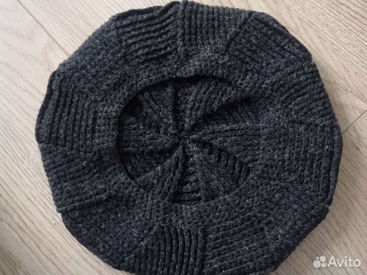 Берет вязаный