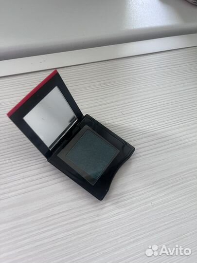 Shiseido тени 16