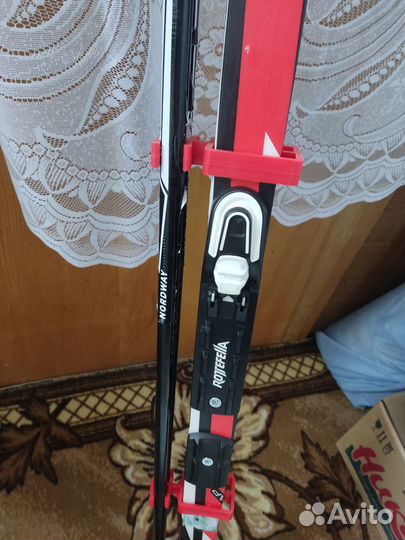 Продам лыжи и ботинки