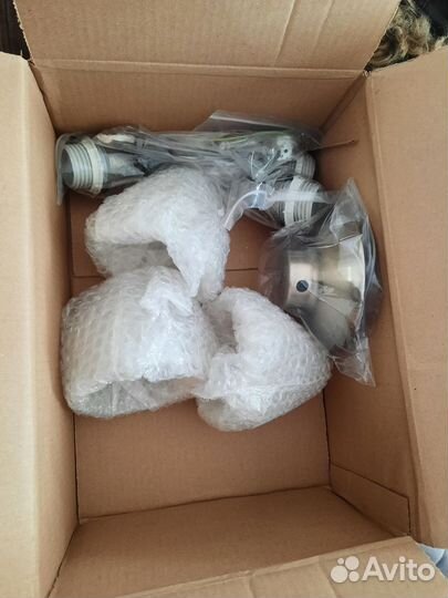 Люстра потолочная новая