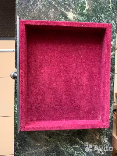 Туалетный столик с зеркалом и подсветкой