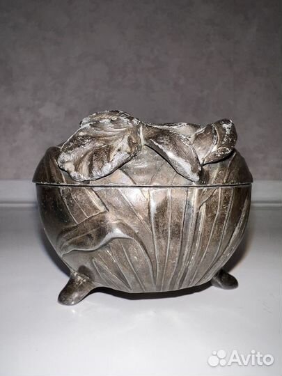 Старинная шкатулка мушечница, шпиатр, модерн