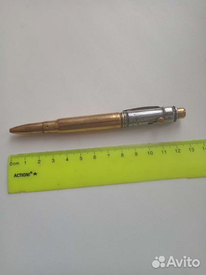 Шариковая ручка 