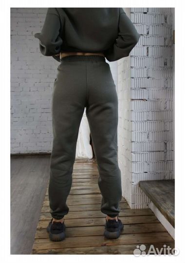 Спортивный костюм женский утепленный