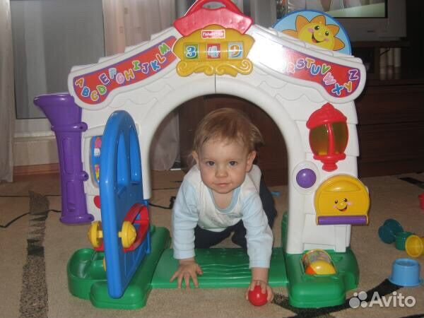 Игровой развивающий центр Фишер Прайс