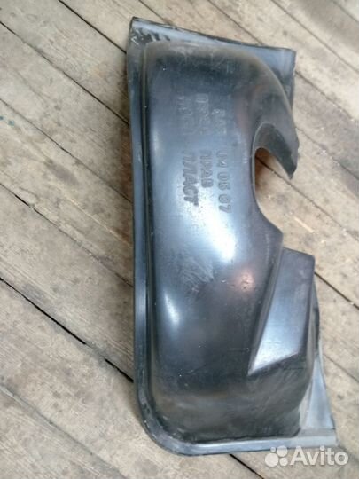 Подкрыльник передний правый ваз 01-07