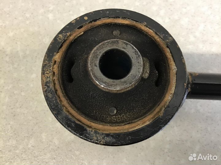 Тяга задняя продольная правая Toyota Land Cruiser