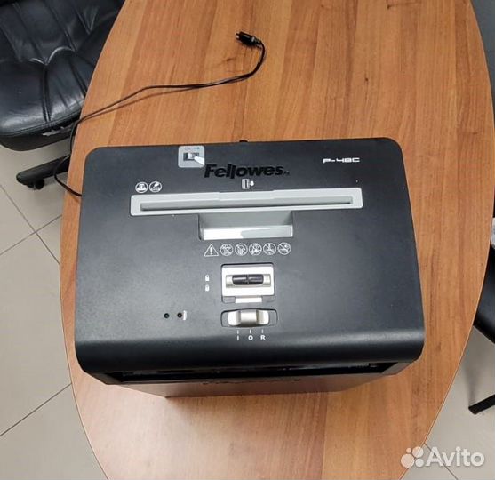 Шредер уничтожитель документов Fellowes P-48C