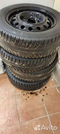 R15 Bridgestone Expedia S-01 185/65, PCD 5x114.3 DIA 67.1