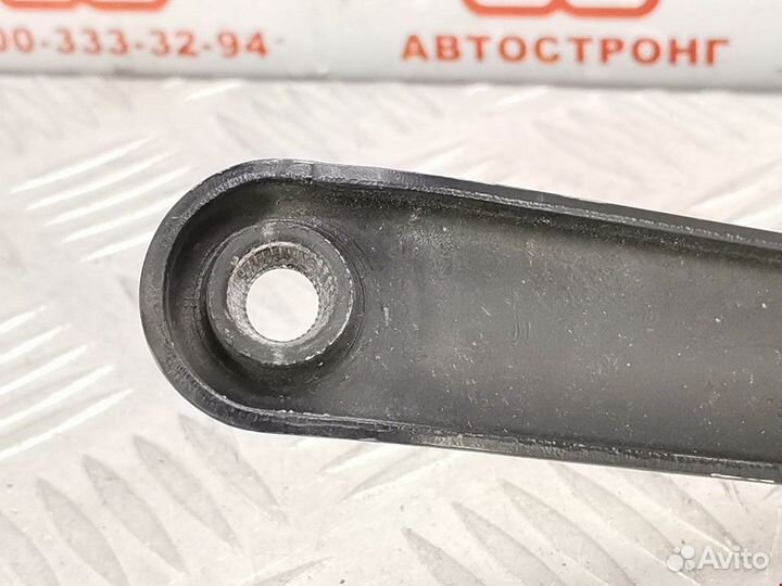 Щеткодержатель (поводок стеклоочистителя, дворник)