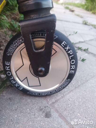 Трюковой самокат Explore