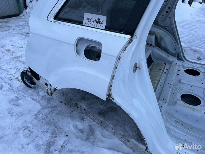 Крыло заднее правое четверть Audi Q7 4L T9 / Y9C