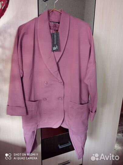 Женский костюм