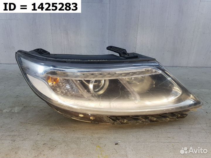 Фара правая Kia Sorento