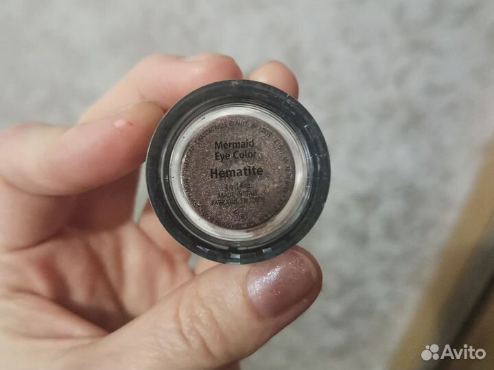 Chantecaille, Chanel, Dior тени