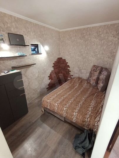 Комната 25 м² в 2-к., 1/2 эт.