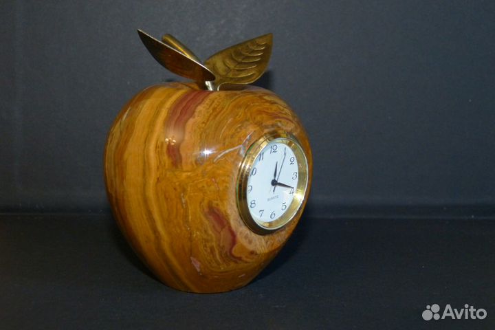 Часы Яблоко камень яшма