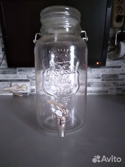 Лимонадница с краном