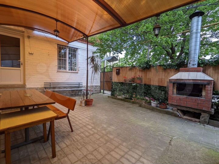 Дом 100 м² на участке 1 сот.