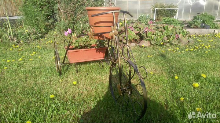 Подставка для цветов уличная