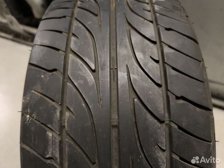 Dunlop SP Sport LM703 215/55 R16