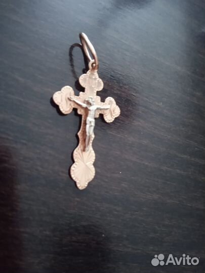 Золотые кулоны