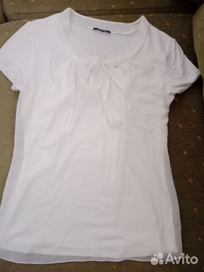 Блузка белая