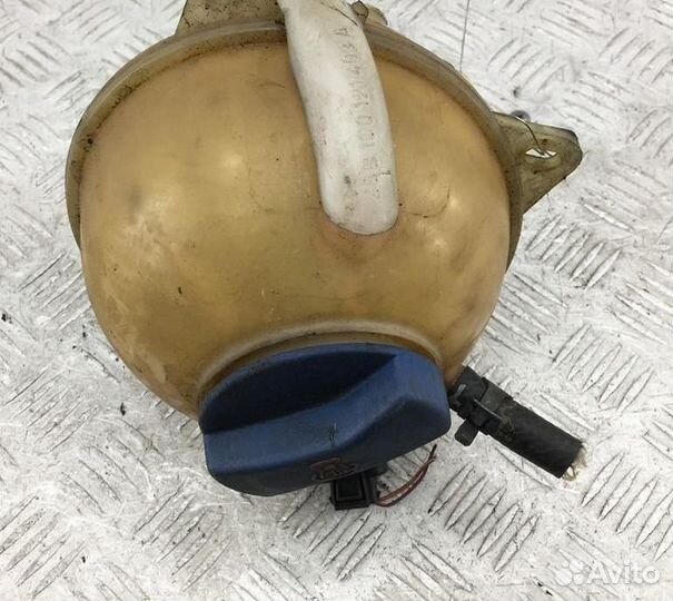 Бачок расширительный Volkswagen Beetle