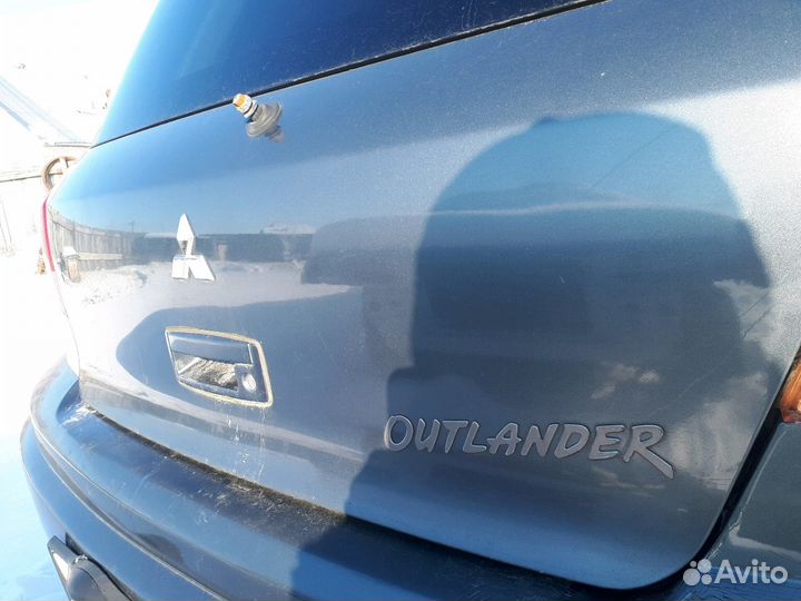 Запчасти на Митсубиси Оутландер 2002г