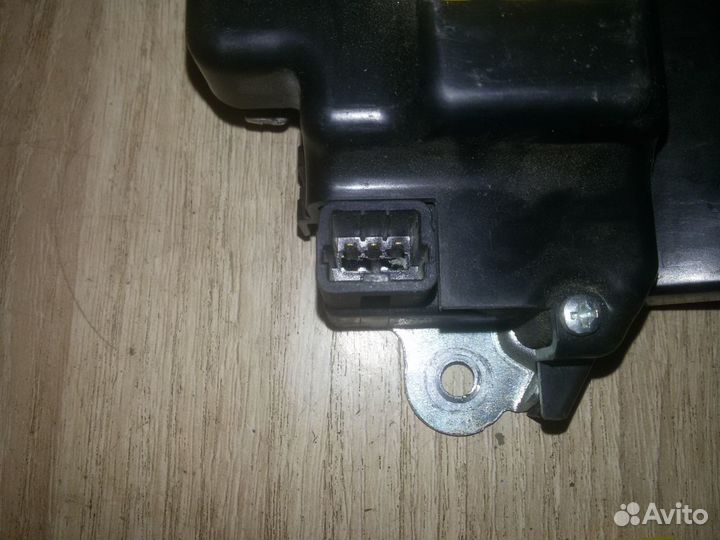 Замок багажника для Kia Cerato 2009-2013