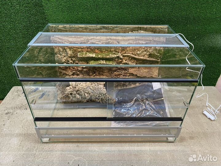 Террариумы для рептилий, хамелеонов, змей, агам