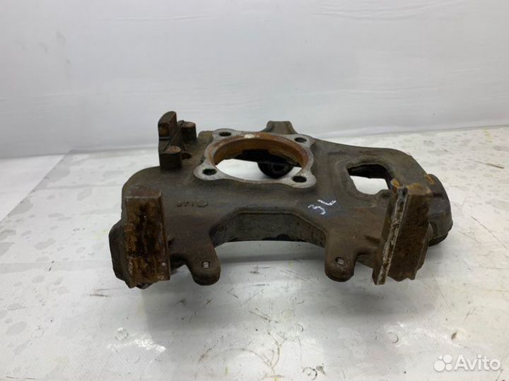 Кулак поворотный задний левый Infiniti Qx56 5.6