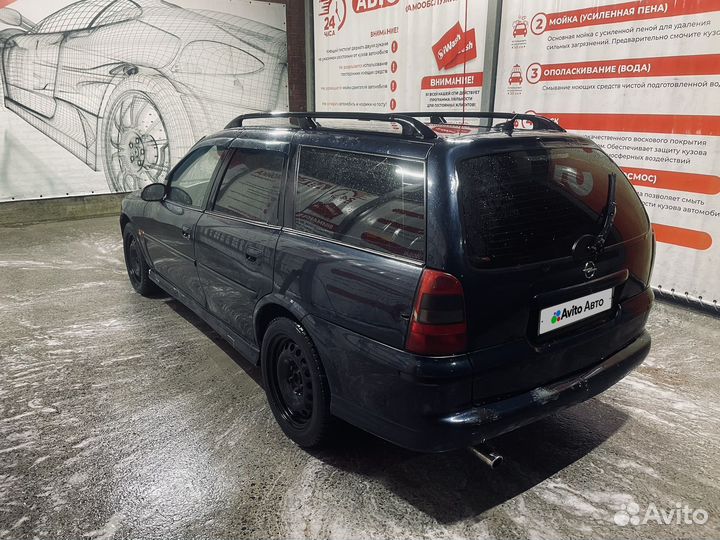Opel Vectra 2.2 МТ, 2001, 349 000 км
