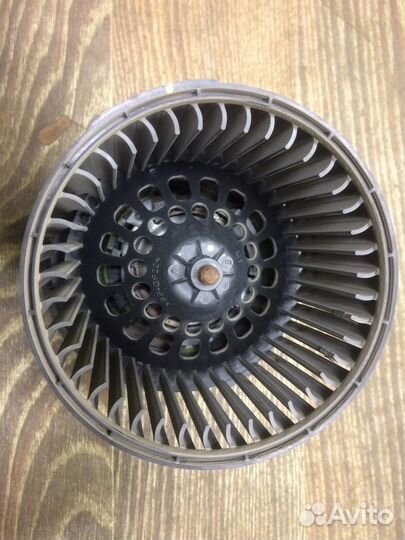 Моторчик печки, вентилятор печки Sandero 2 Logan 2